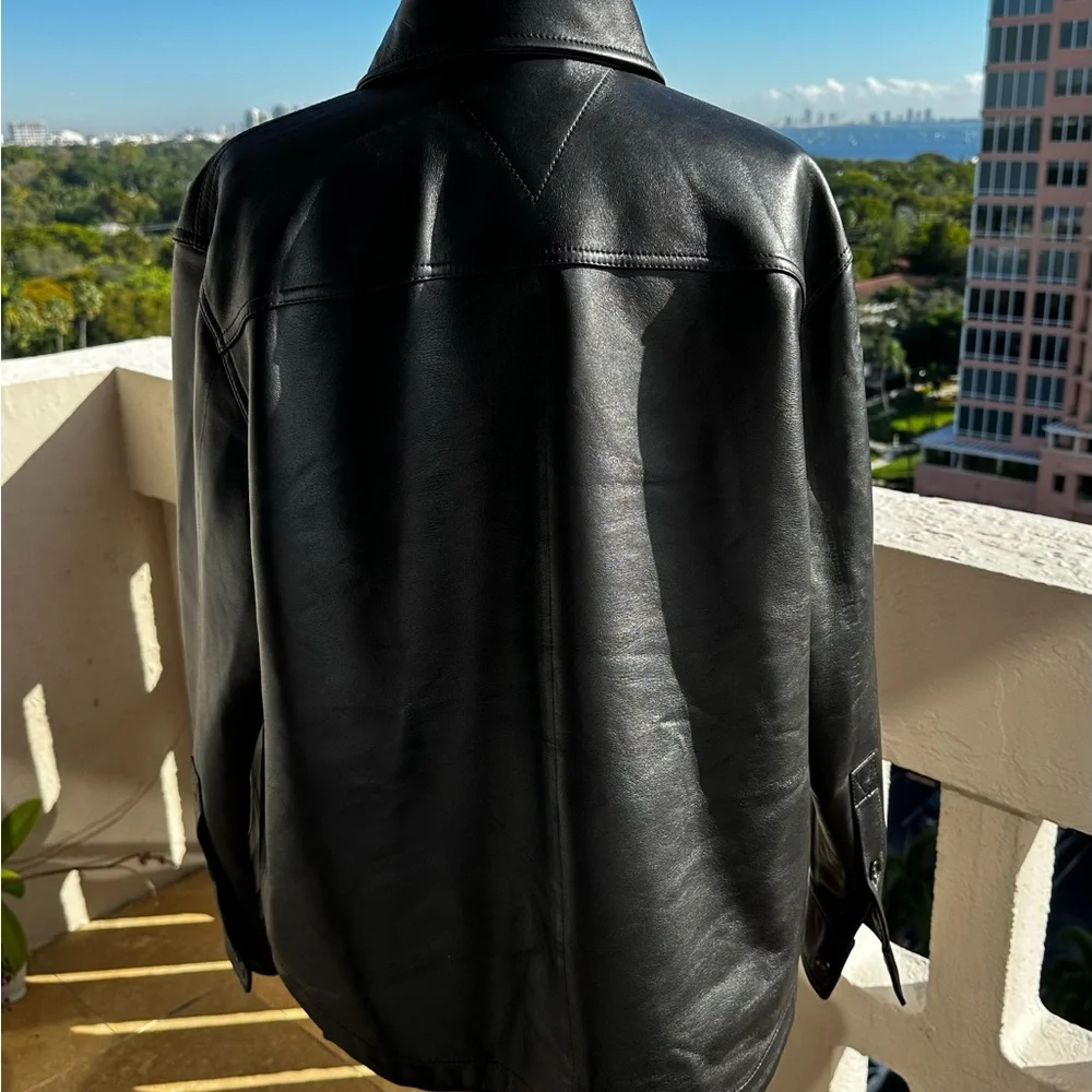 Bottega Veneta Lambskin Leather Shirt
Jacket Black IT 38 | US 6 Quiet Luxury NWT - Picture 7 of 16